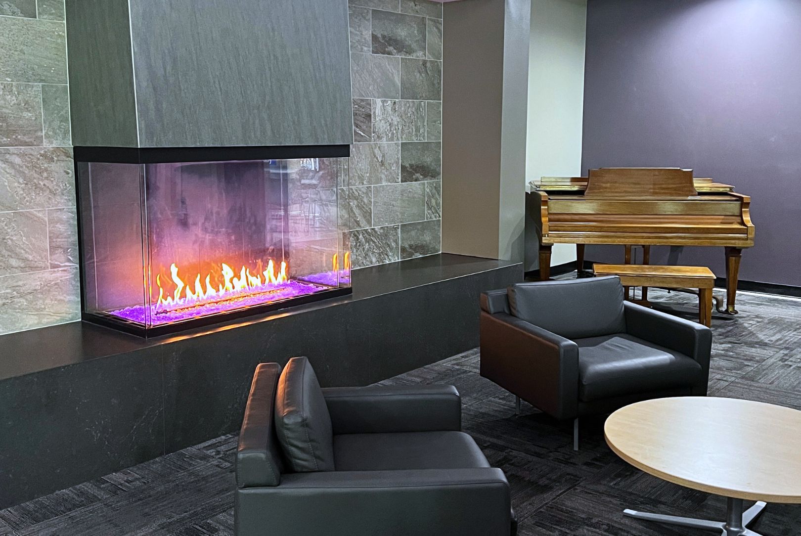 Union Fireplace Lounge