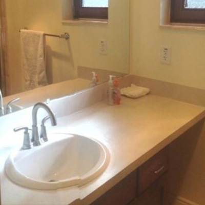 International Scholar Standard Bathroom