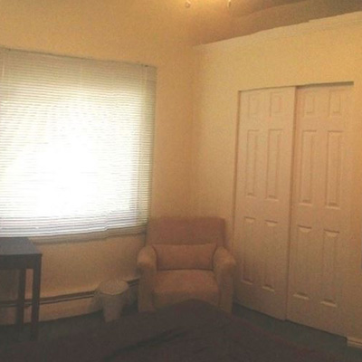 International Scholar Standard Bedroom Closet